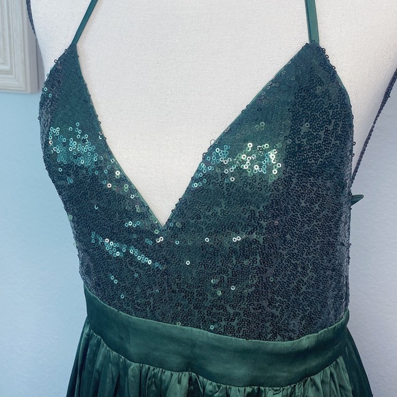 14S. SHEIN sequin maxi halter dress M - Picture 5 of 9